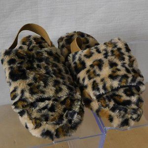 Bobbie Brooks Faux Fur Slippers with Heel Strap M